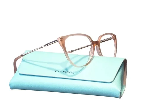 Tiffany & Co Women 4